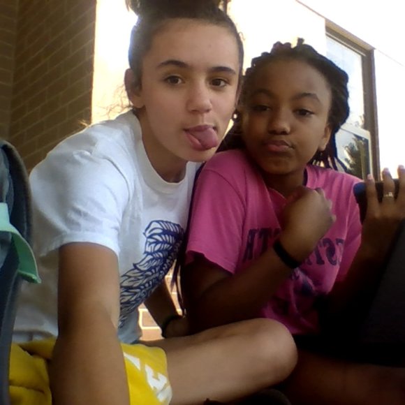 Meet your Posher, Isabell - Picture 5 of 8